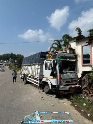 Truck collides with house again in Kohli, security wall collapses, family members narrowly escape