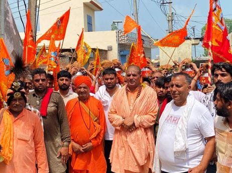 The devotees offered sacrifices in the havan
