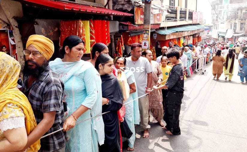 12 thousand devotees paid obeisance at Mata Chintapurni Temple