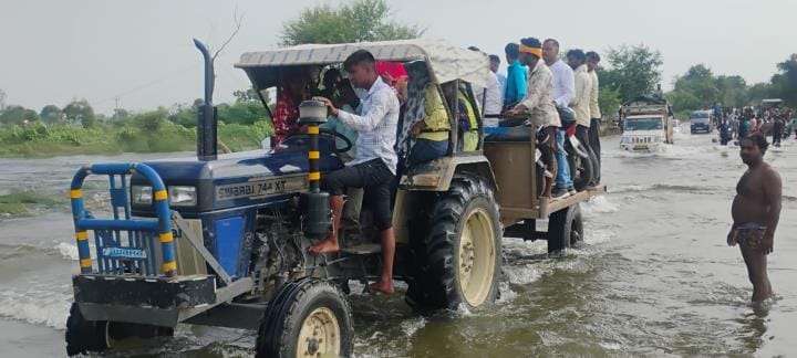 Villagers in trouble, hundreds of acres of crops submerged