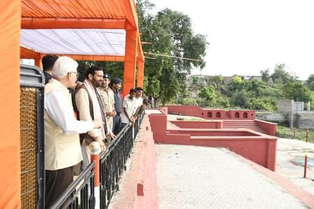 Chief Minister Naib Saini inspected Brahma Sarovar of Thana village