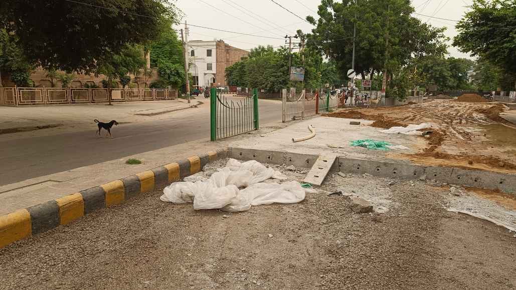 Fear of waterlogging, voices raised against road construction