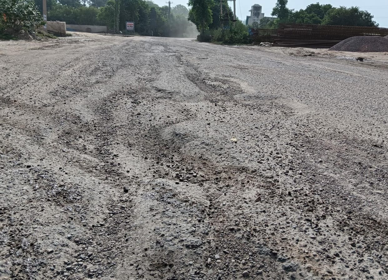 300 pits on rawaldhi bhiwani link road
