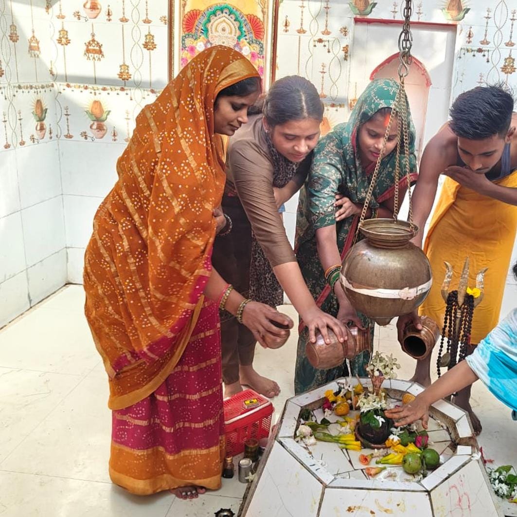Bholenath's devotees gather in Shiva temples