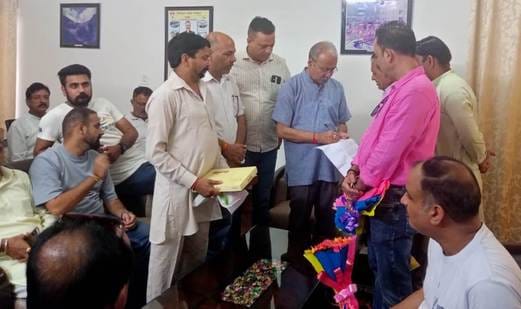 Sunil Bittu listened to people's problems, launched anti-drug song