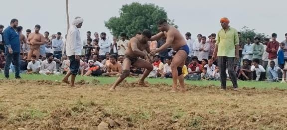 Wrestlers from Nepal and Haryana showed their skills