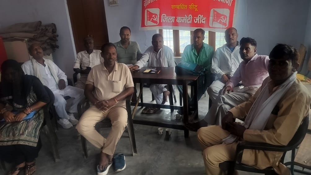 Notification regarding increase in salary of sanitation workers has not been issued: Pawan