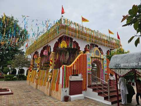 A huge fair and bhandaar will be organized tomorrow at Pai's Dadi Sati temple