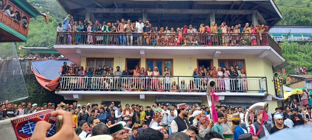 A flood of faith surged in the Palach fair of Kunir