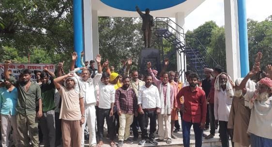 Shortage in ration, villagers protested