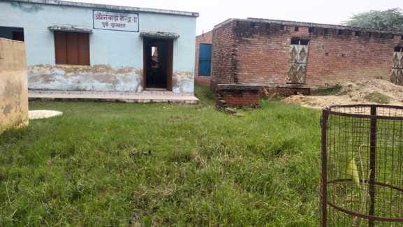 Grass grew in the Anganwadi center premises, waterlogging caused problems