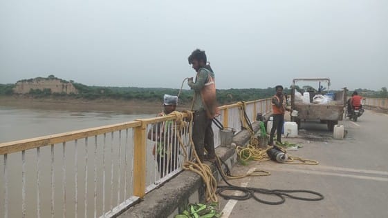 Light four wheelers will be able to cross Yamuna bridge from August 14
