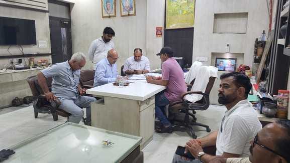 Electricity connections of two factories operating after closure notice were cut