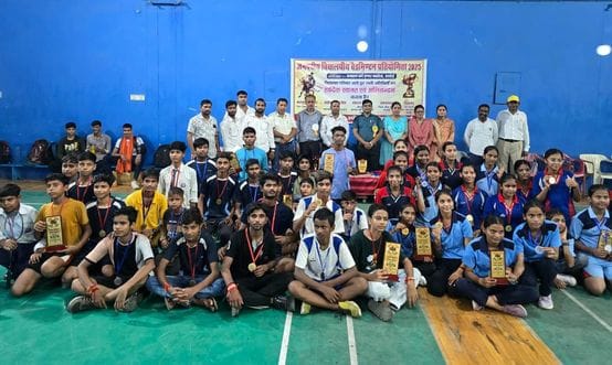 Vedic Vidya Mandir and SD Inter College top in badminton
