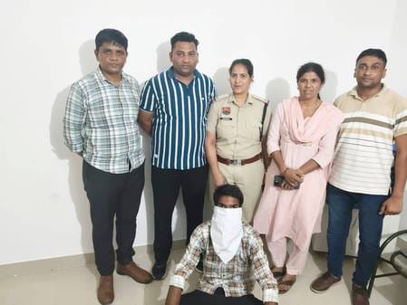 Accused of cheating a jail department clerk arrested from Rajasthan