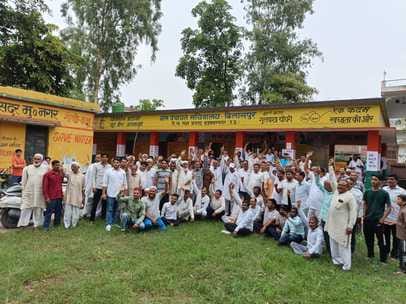 Farmers protest against the land acquisition proposal
