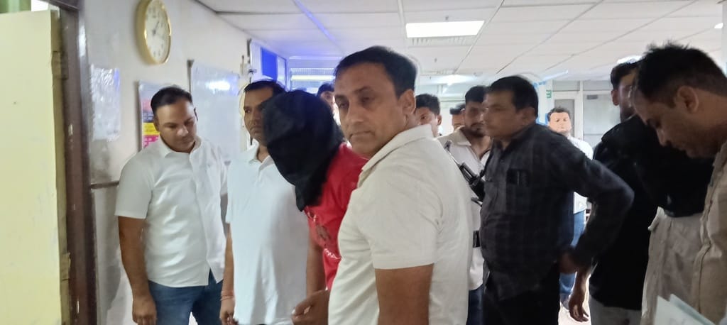 UP gangster Junaid, who became a challenge for the police, was arrested along with his partner