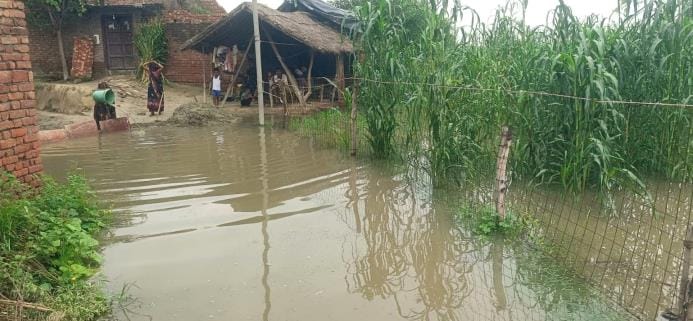 Flood water reached homes in many villages, life in trouble