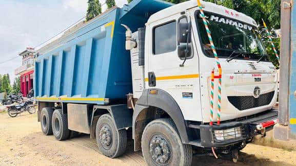 Nagaur News: Police arrested three while taking action against illegal gravel mining