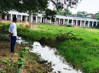 Drain inside the college is choked, filth is spread everywhere