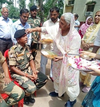 BSF jawans were thrilled to tie Rakhis prepared in Kurukshetra