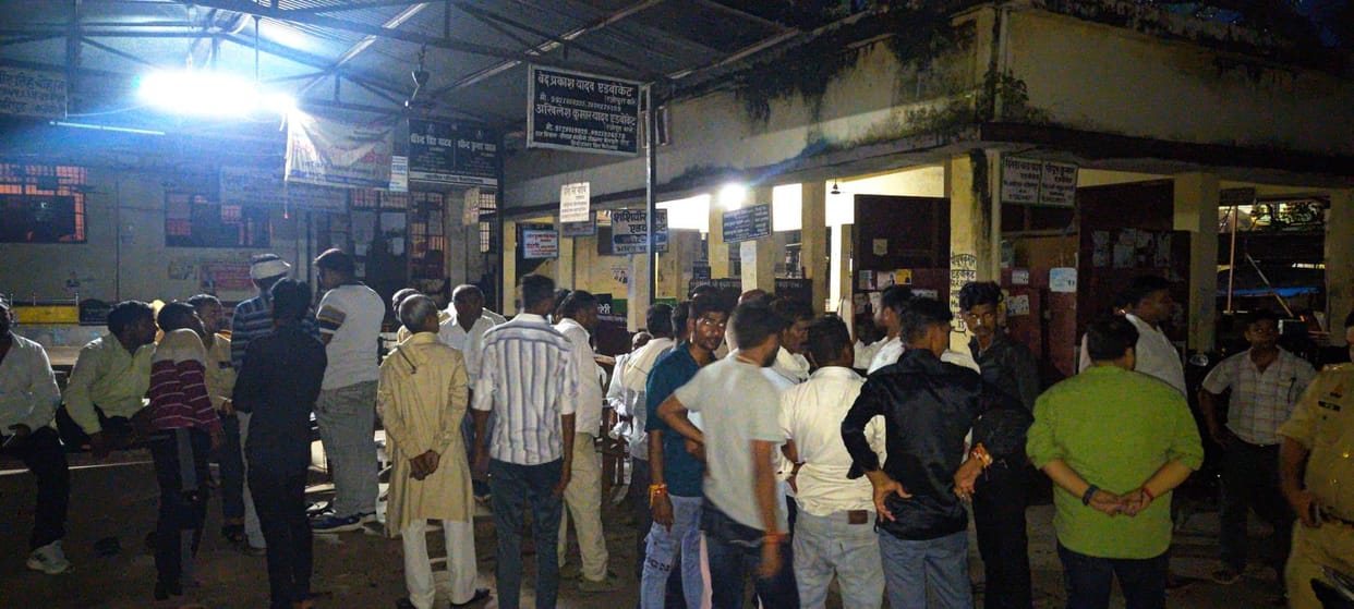 Young men and women were found in a cafe near the Tehsil intersection, the administration sealed both the cafes