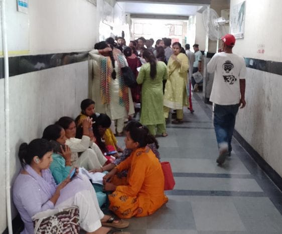 Machine again broke down in Mandi hospital, RFT, LFT tests stopped