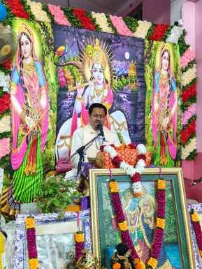 Attainment of God is possible only through devotion: Radhe Maharaj