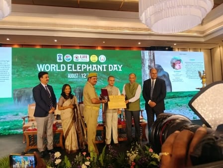 Irshad, the mahout of Dudhwa, was awarded the Gaj Gaurav Award