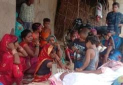 Mother and elder sister were the only caretakers