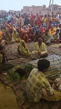 A woman died due to snake bite, 24 hours of tantra-mantra was performed in the hope of bringing her back to life