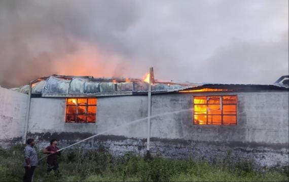 A huge fire broke out in a carpet factory, it was brought under control in seven hours