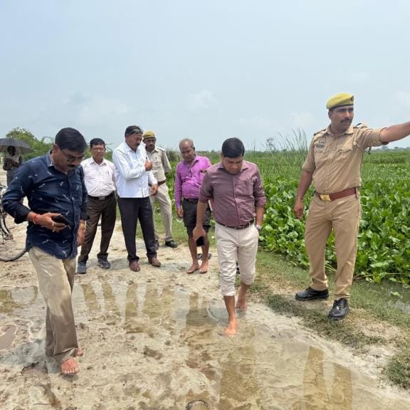 Eight villages are in danger due to rising water in the lake