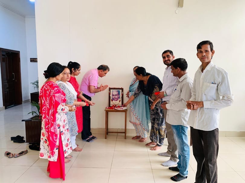 Library is an invaluable source of knowledge, education and research: Dr. Jaiprakash