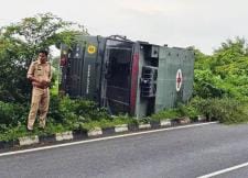 Army ambulance overturned on highway in Sitapur, army officer narrowly escaped