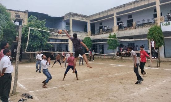 Volleyball: Islamia College became the winner by defeating Bhawalkheda