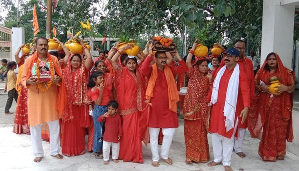 Kalash Yatra was taken out on the occasion of Shri Krishna Janmotsav