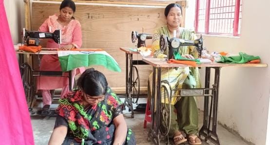 55,500 tricolor flags are being made by 80 women