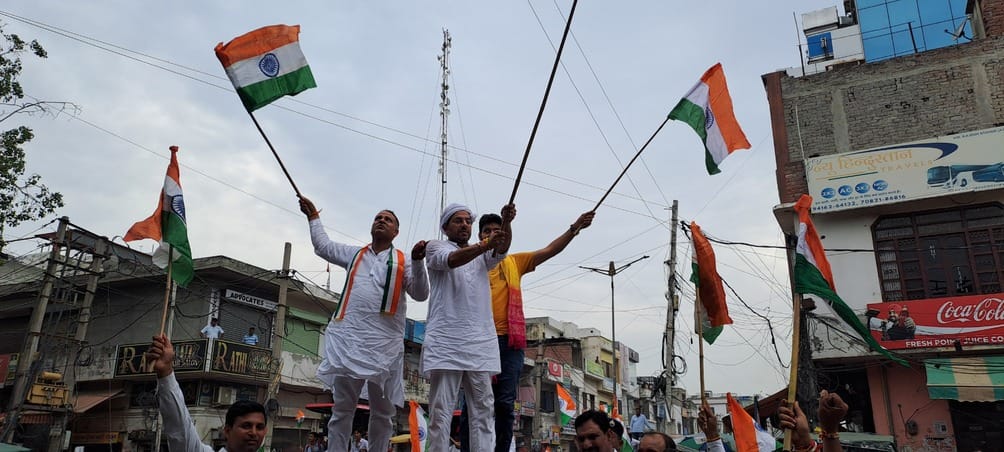 Slogans of Bharat Mata Ki Jai were raised during the Tiranga Yatra