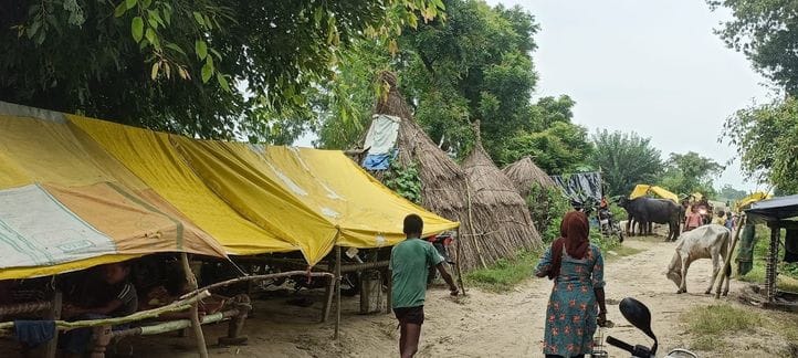 Administration evacuated six villages and built shelters on Ganga-Mahava embankment