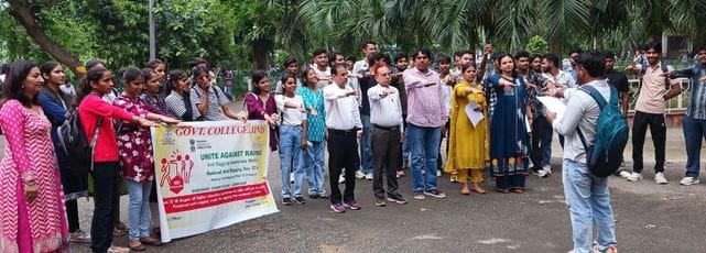 Be alert to stop ragging in college: Munish