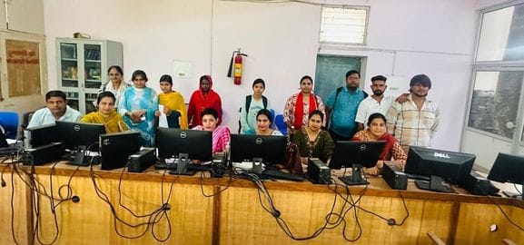 You can take admission on vacant seats by paying a late fee of Rs 100