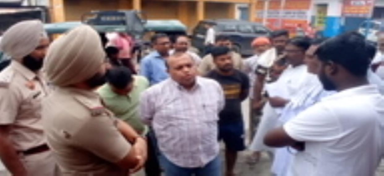 After half an hour of hard work, the administration locked the meat shops