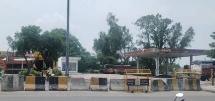Cut closed for vehicular traffic in industrial area on the highway