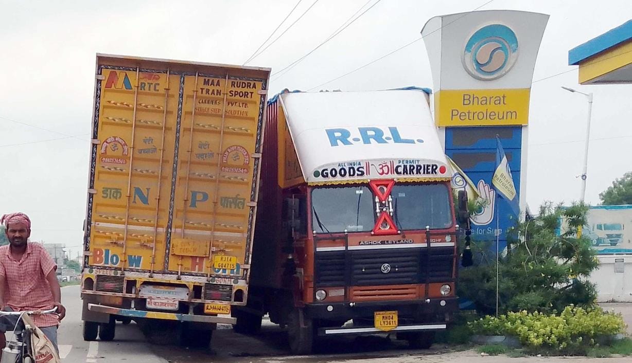 Transport business worth Rs 100 crore affected by tariff