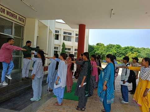 Call to not do drugs, message of environmental protection also given