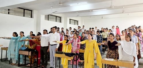 118 students took oath of de-addiction in Government College