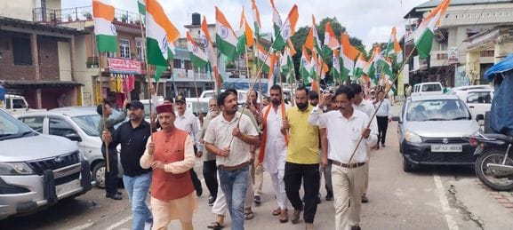 Tiranga Yatra taken out from Sihunta Rest House to Naun Chowk