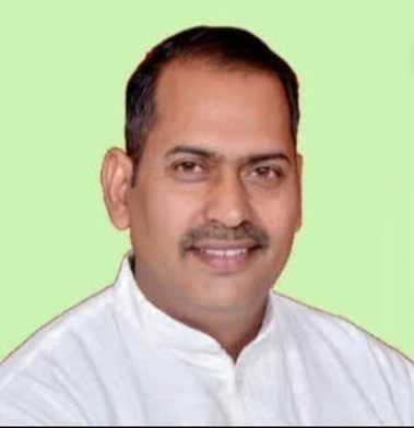 Congress bets on OBC, makes Sanjay Yadav the district president