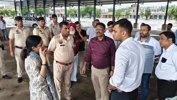 Rain changed the venue of the function, now it will be held in the new grain market